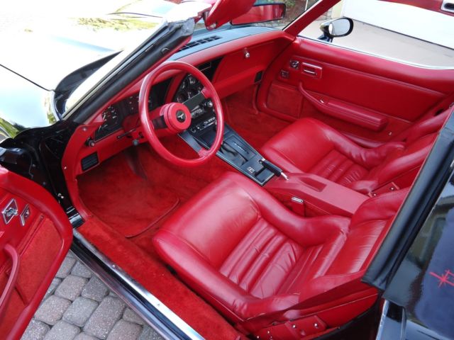 1980 Chevrolet Corvette RED - photo 4