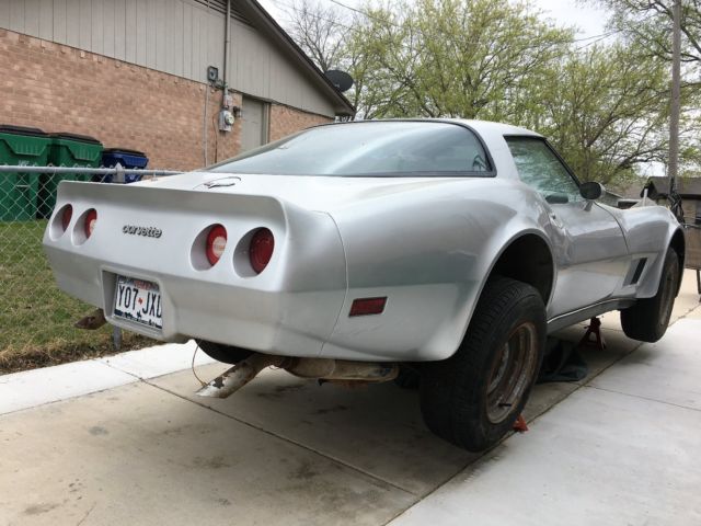 1980 Chevrolet Corvette L48 - photo 3