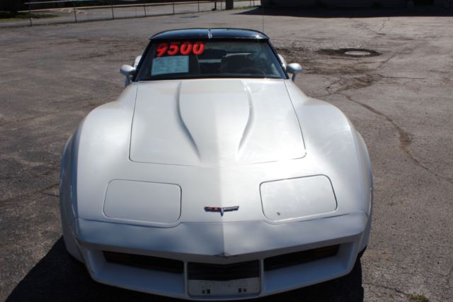 1980 Chevrolet Corvette LOADED - photo 2