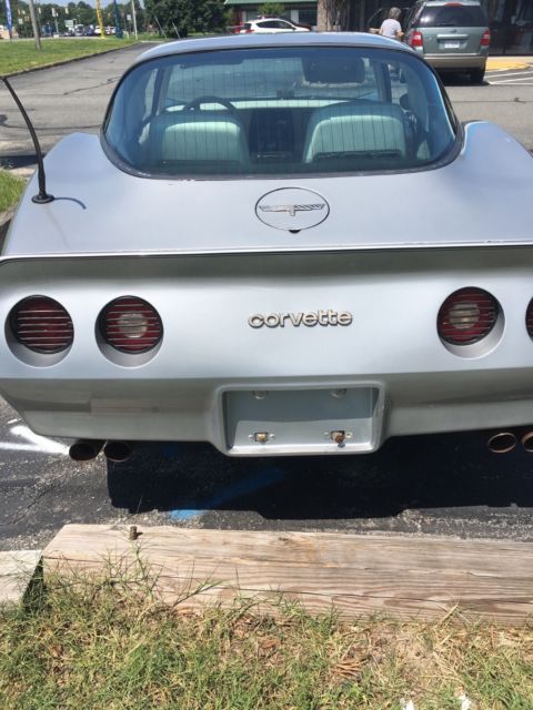1980 Chevrolet Corvette T top - photo 2