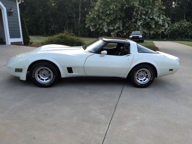1980 Chevrolet Corvette - photo 12