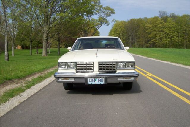1980 Oldsmobile Cutlass Calais - photo 3
