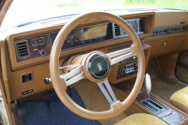 1980 Oldsmobile Cutlass Calais - photo 9