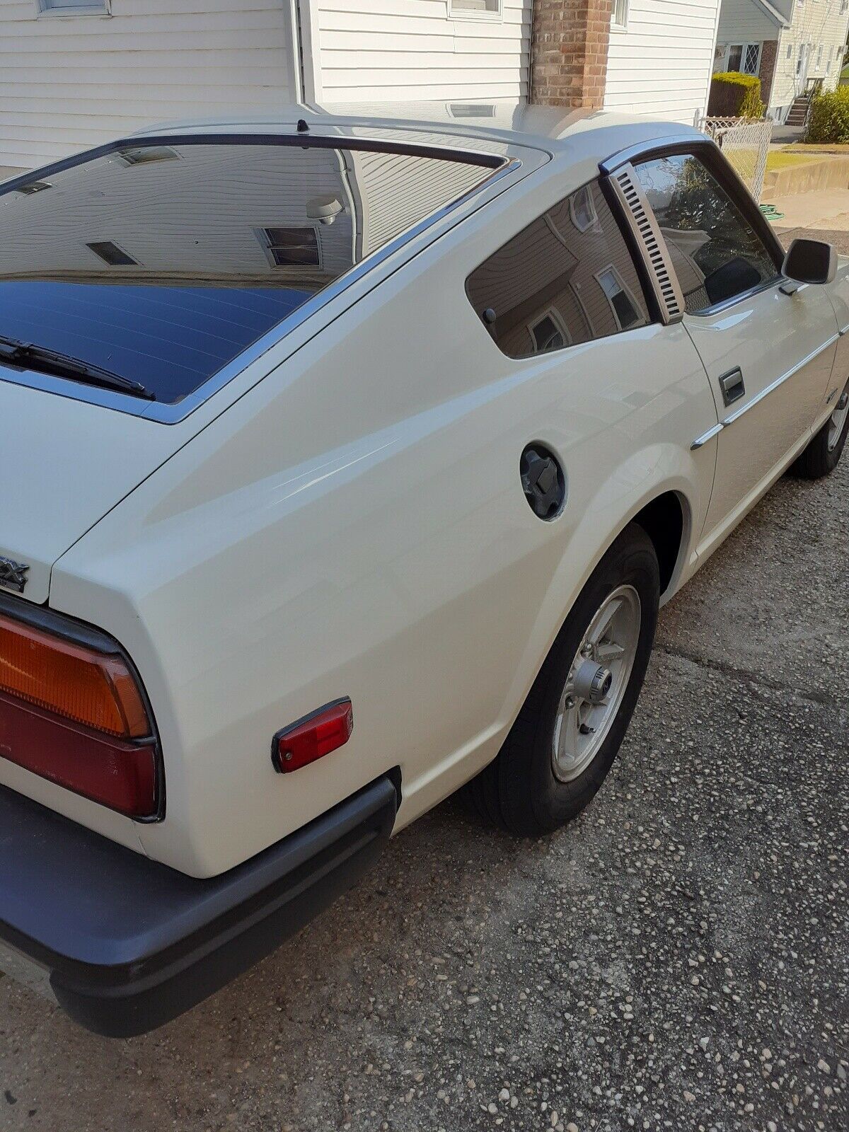 1980 Datsun 280 ZX 2 Seats Sportscar White RWD Automatic red 1980 Datsun 280 ZX 2 Seats red