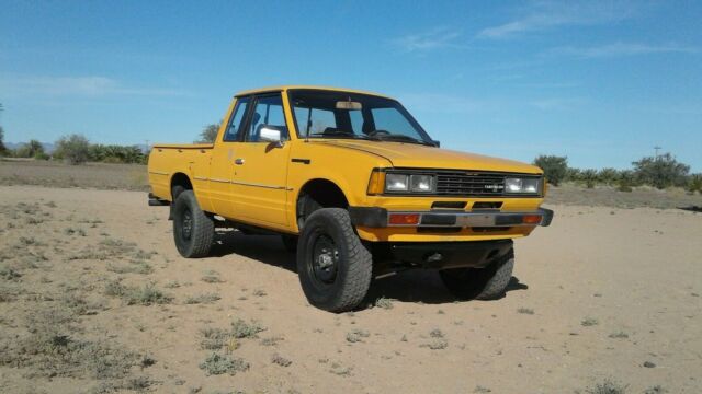 1980 Datsun 720 King-Cab 4X4 5-Speed 1980 Datsun Pickup