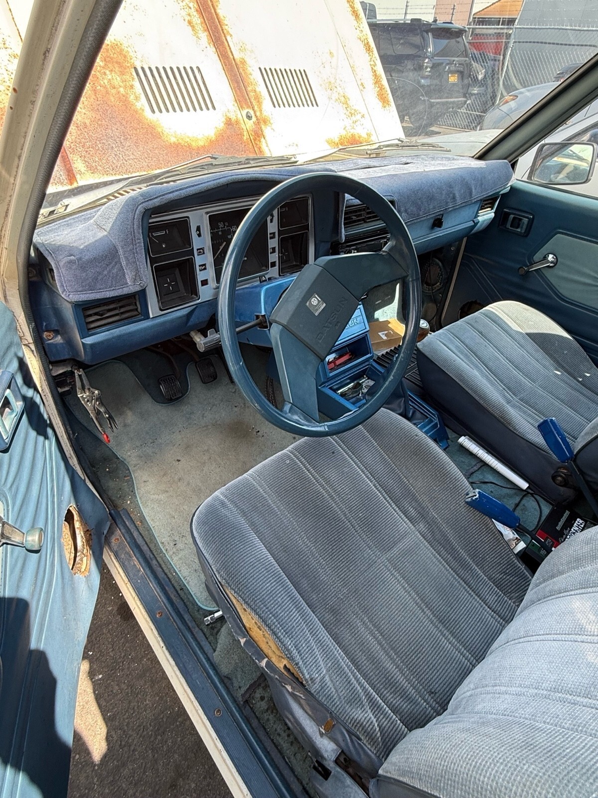 1980 Datsun 720 - photo 10