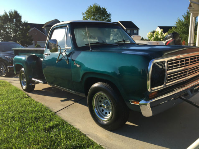 1980 Dodge Other Pickups CONVENTIONAL CAB WITH UTLINE BOX - photo 2