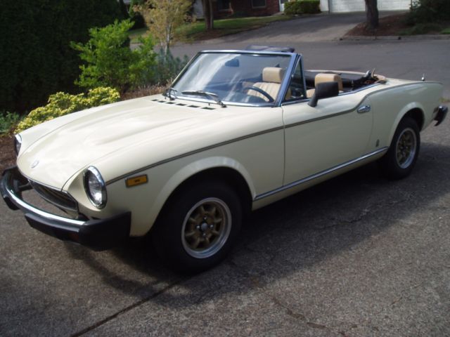 1980 Fiat spider 2000