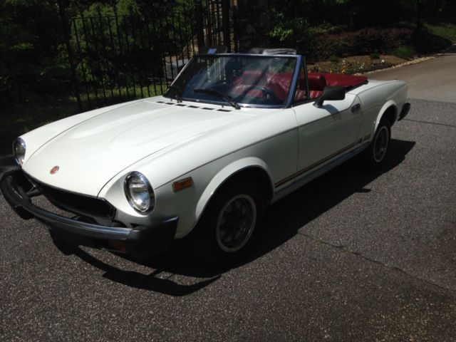 1980 Fiat 124 Spider - photo 3