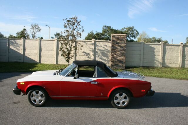 1980 Fiat 124 Spider 2000 *Automatic* 1980 Fiat 124 Spider