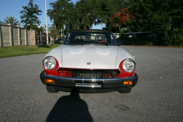 1980 Fiat 124 Spider - photo 3