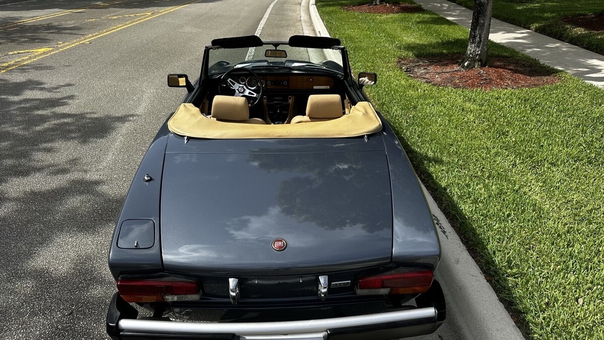 1980 Fiat 124 Spider 2 doors - photo 5