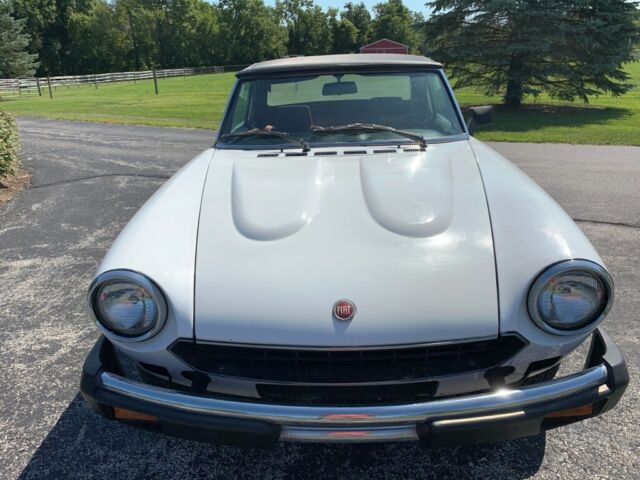 1980 Fiat 124 Spider 2000 FUEL INJECTED - photo 3