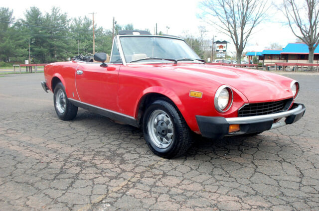 1980 Fiat 2000 Convertible