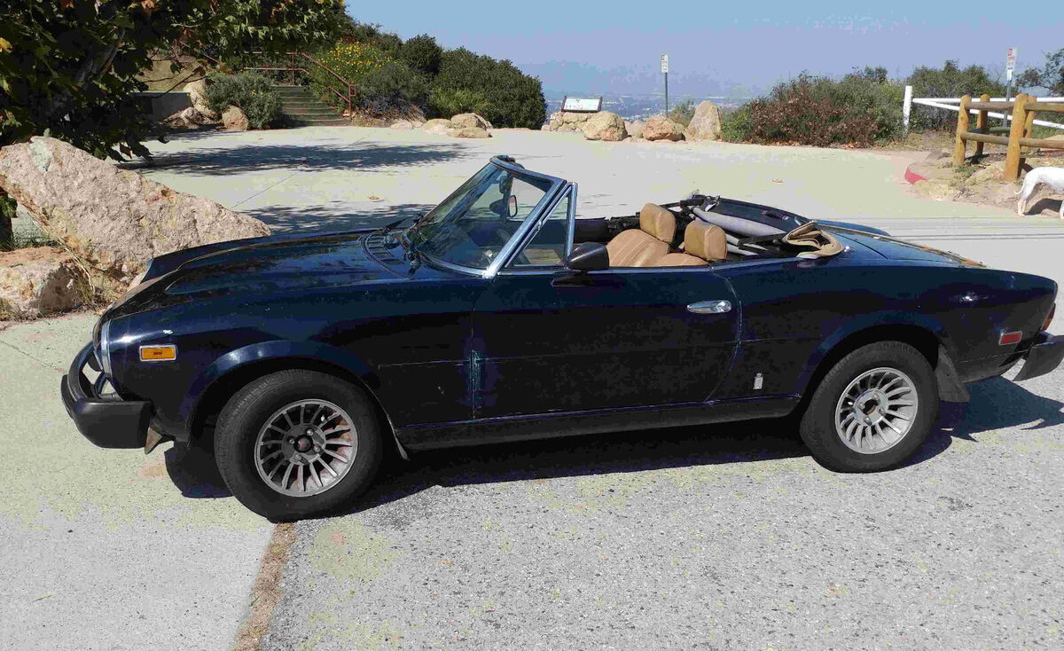 1980 Fiat Spider 2000, 5-speed, fuel-injected, rear-wheel drive 1980 Fiat Spider 2000