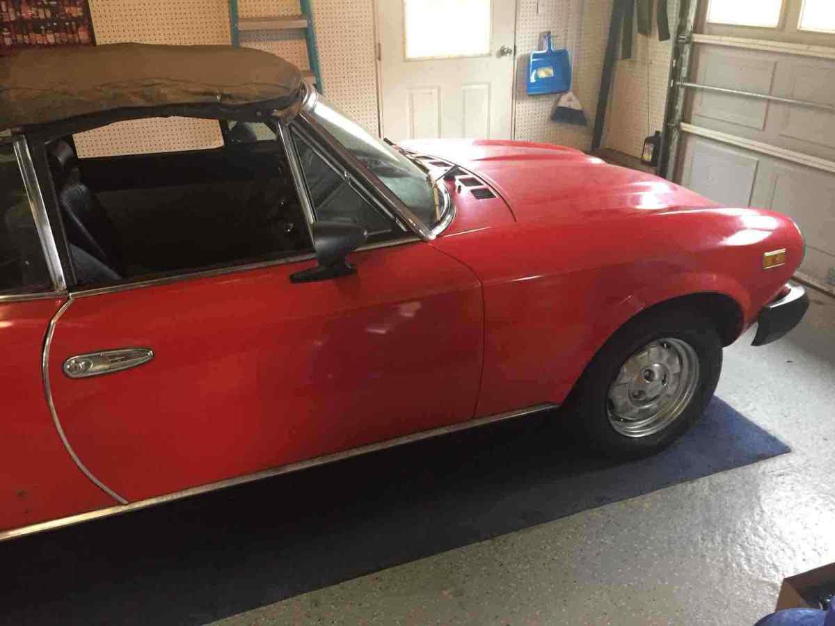 1980 Fiat Spider 2000 - photo 2