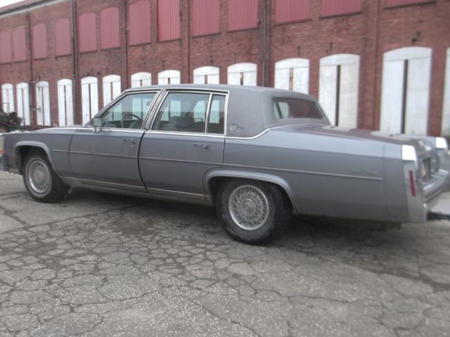 1980 Cadillac Fleetwood DE ELEGANCE - photo 2