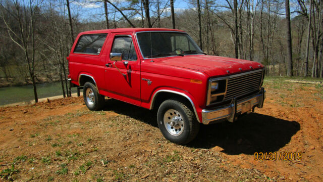 1980 Ford Bronco 4x4 351M A/T 1980 Ford Bronco Red