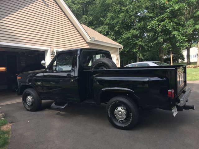 1980 Ford F100 Step-Side Pickup - Restored 1980 Ford F-100 Step Side