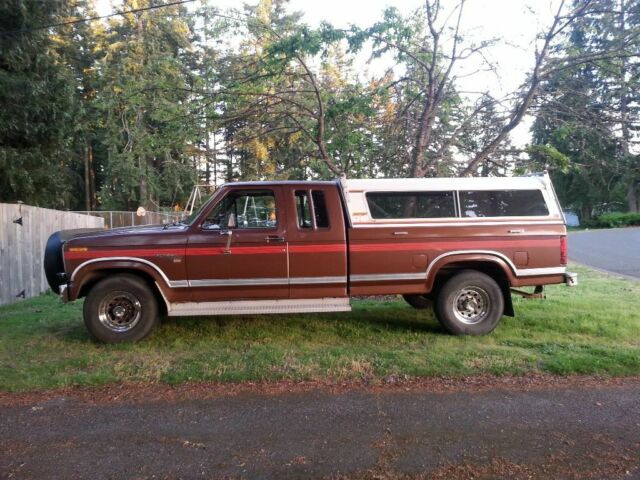 1980 Ford F250 with towing package and canopy 1980 Ford F-250 XLT