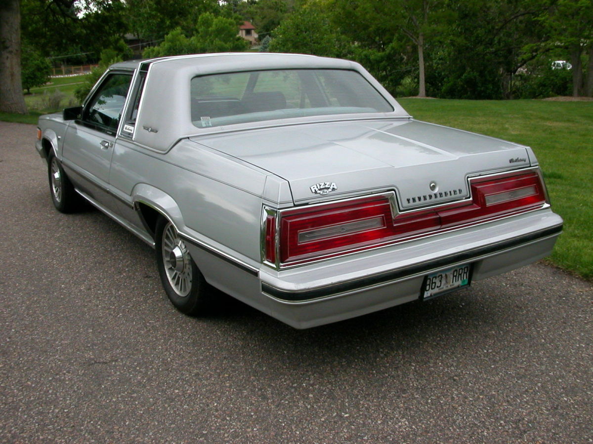 1980 Ford Thunderbird Deluxe - photo 2