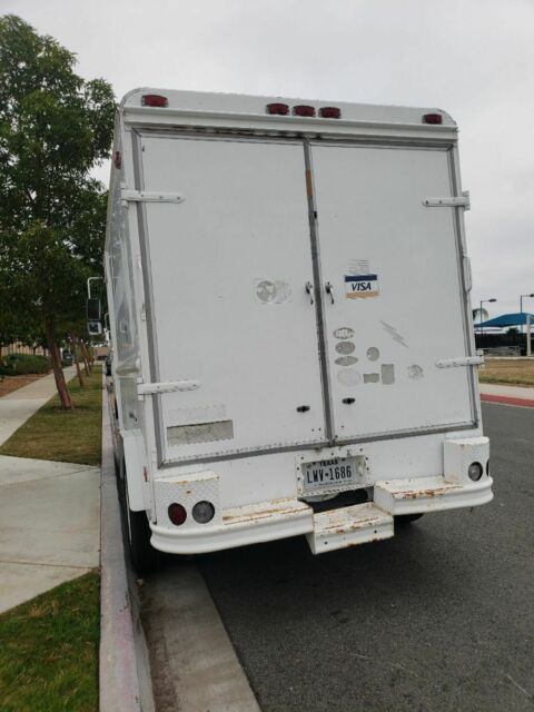 1980 GMC P35 - photo 2