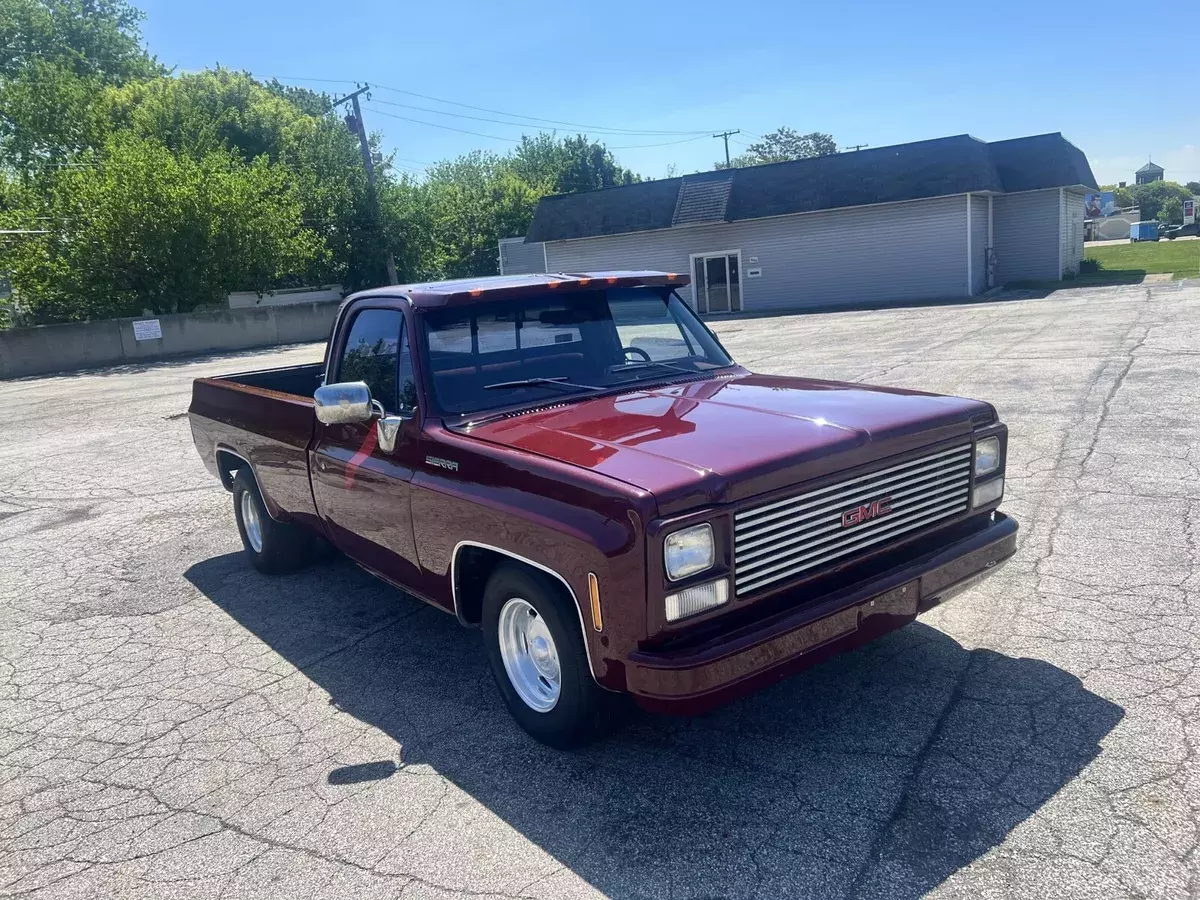 1980 GMC Sierra Pickup Red none 1980 GMC Sierra none
