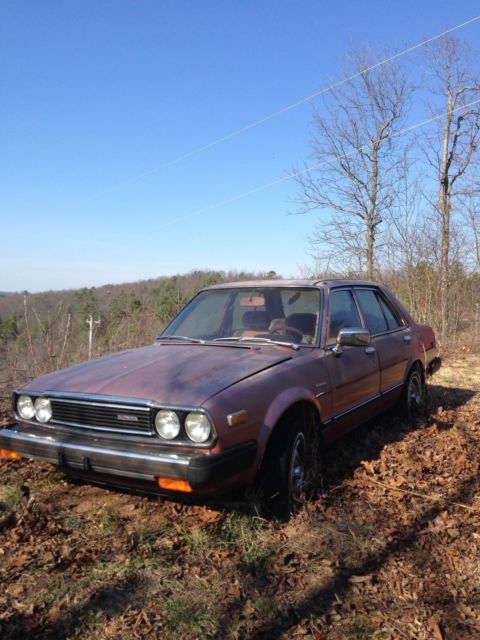 1980 HONDA 4DR ACCORD AND A PARTS 1979 2DR HONDA ACCORD CAR ALSO COMES WITH IT. 1980 Honda Accord 5 SPEED ACCORD