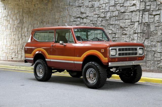 1980 International Scout II - Tahitian Red 1980 International Harvester Scout