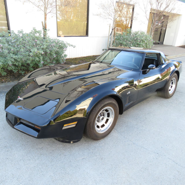 1980 L-82 Corvette 350 Automatic Mirror Glass T-Tops Black on Black 1980 Chevrolet Corvette L-82