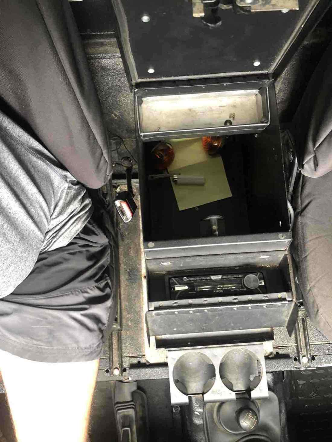 1980 Land Rover Defender 110 HCPU - photo 12