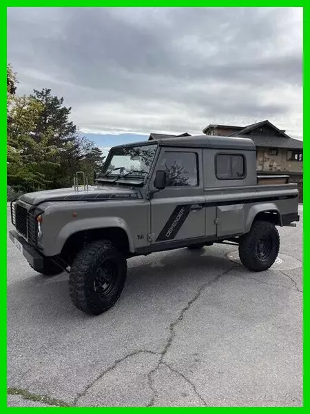1980 Land Rover Defender 4-Wheel Drive Custom Built Roof Rack New Engine 1980 Land Rover Defender Right Hand Drive SUV