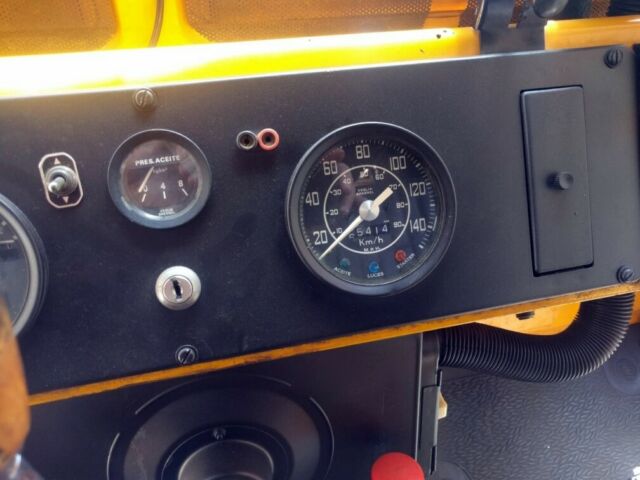 1980 Land Rover Defender Series 3 Model 88 - photo 3
