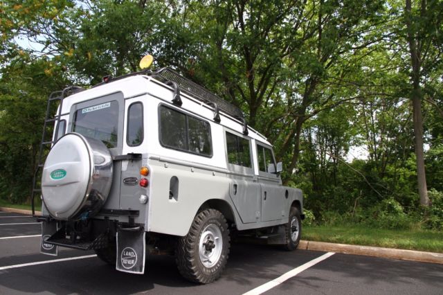 1980 Land Rover Defender Station Wagon - photo 3