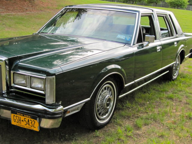 1980 Lincoln Continental Town Car - photo 2