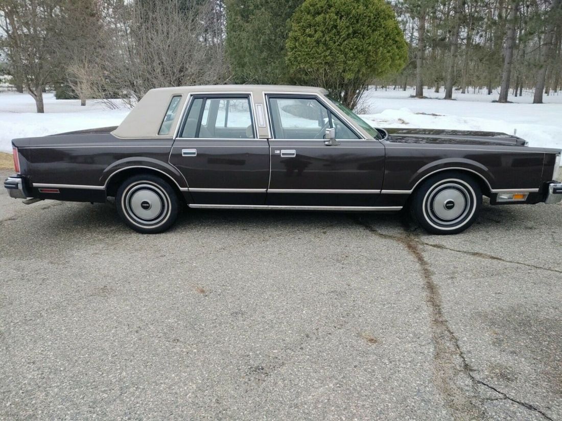 1980 Lincoln Town Car - photo 11