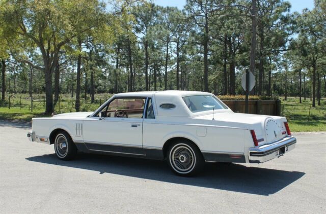 1980 Lincoln Mark Series 44,000 Actual Miles One owner - photo 5
