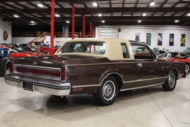 1980 Lincoln Town Car -- - photo 6