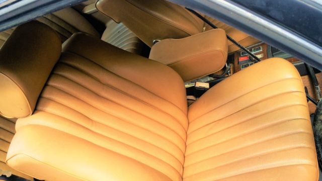 1980 Mercedes-Benz 200-Series 280 CE - photo 8