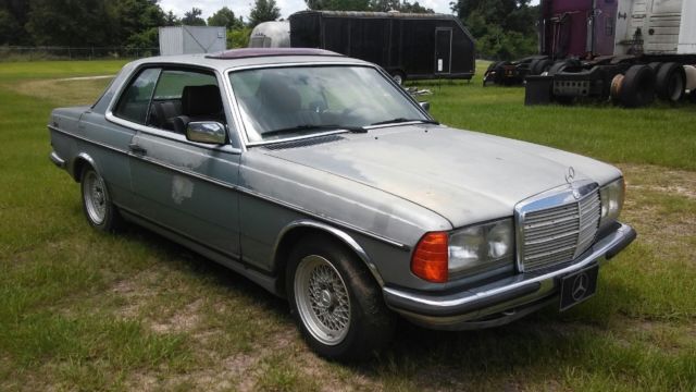 1980 Mercedes-Benz 200-Series AMG - photo 2