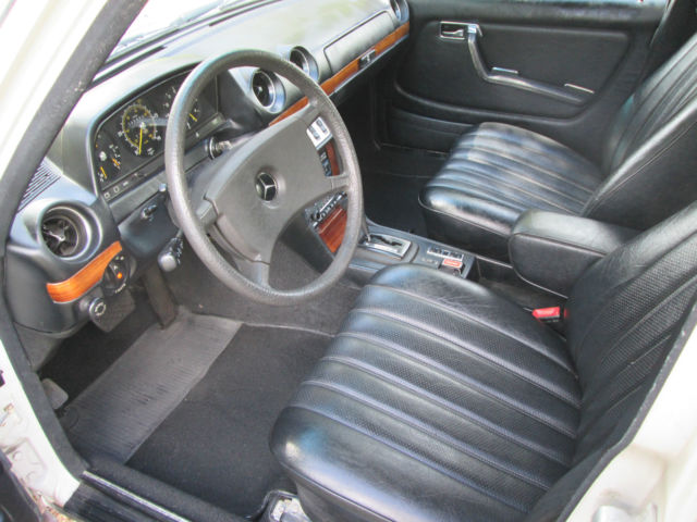 1980 Mercedes-Benz 300-Series - photo 13