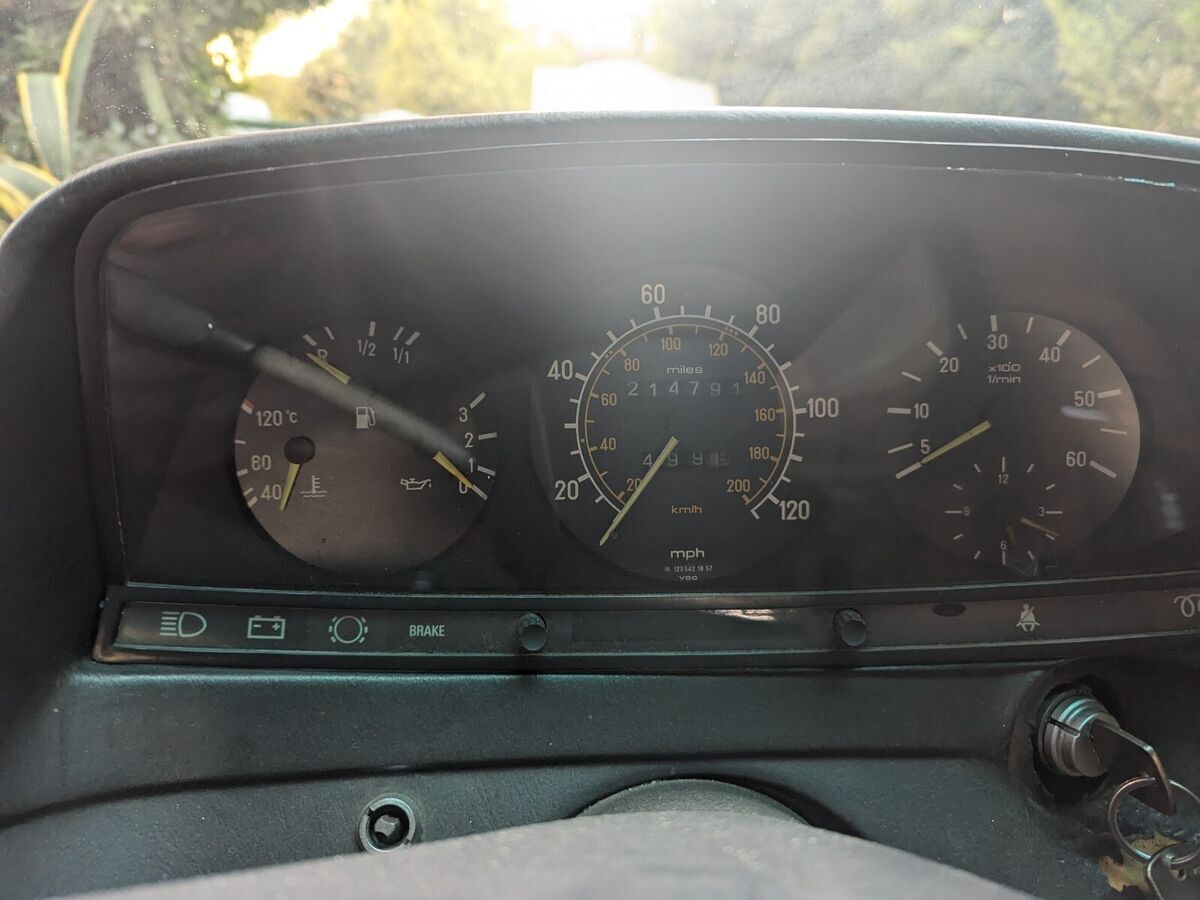 1980 Mercedes-Benz 300-Series - photo 11