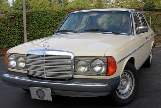 1980 Mercedes 300D - ULTRA-CLEAN, ALL- ORIGINAL DIESEL POWERED DRIVER 1980 Mercedes-Benz 300-Series 300D