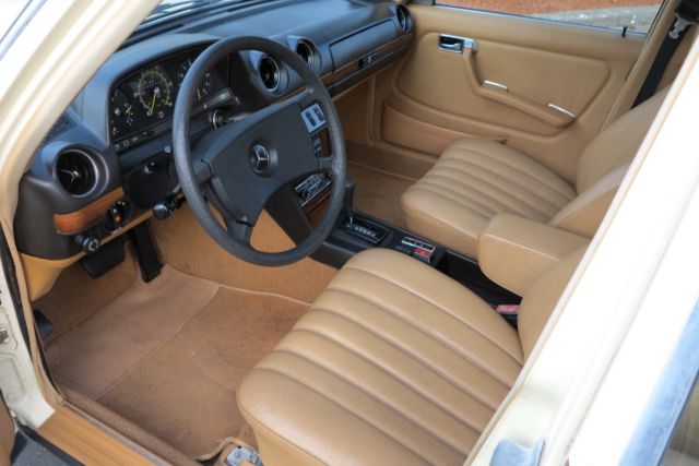 1980 Mercedes-Benz 300-Series 300D - photo 12