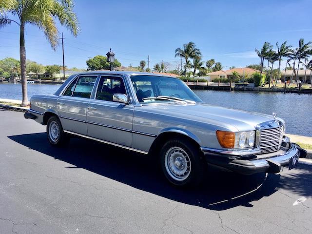 1980 Mercedes-Benz 300SD -- - photo 3