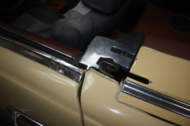 1980 Mercedes-Benz 400-Series CHROME - photo 10