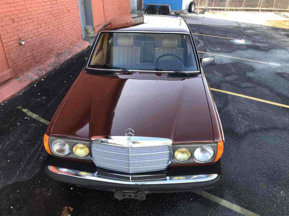 1980 Mercedes-Benz 240D - photo 2