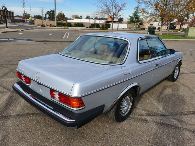 1980 Mercedes-Benz 200-Series 280CE Coupe 2-Door - photo 3