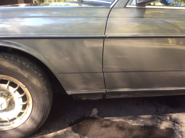 1980 Mercedes-Benz 300-Series 300D - photo 3