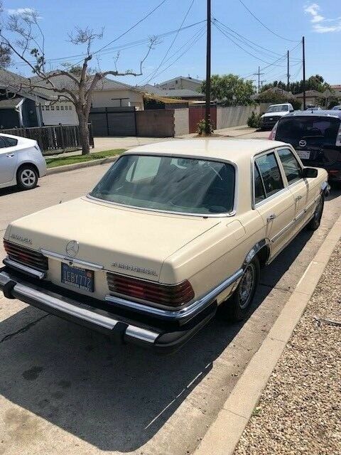 1980 Mercedes-Benz 300-Series - photo 3